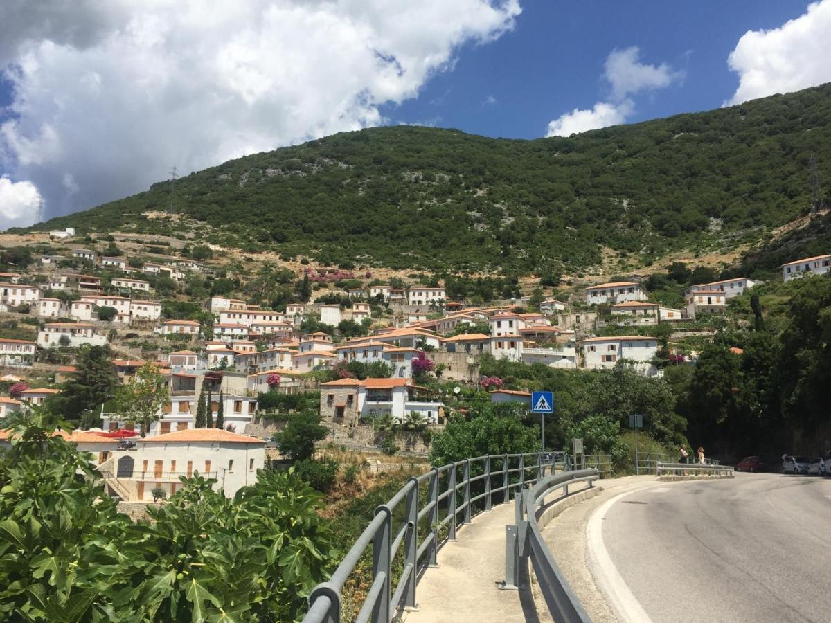 Shotgun Hostel & Guesthouse Vuno Εξωτερικό φωτογραφία