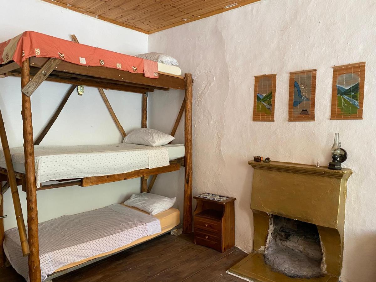 Shotgun Hostel & Guesthouse Vuno Εξωτερικό φωτογραφία