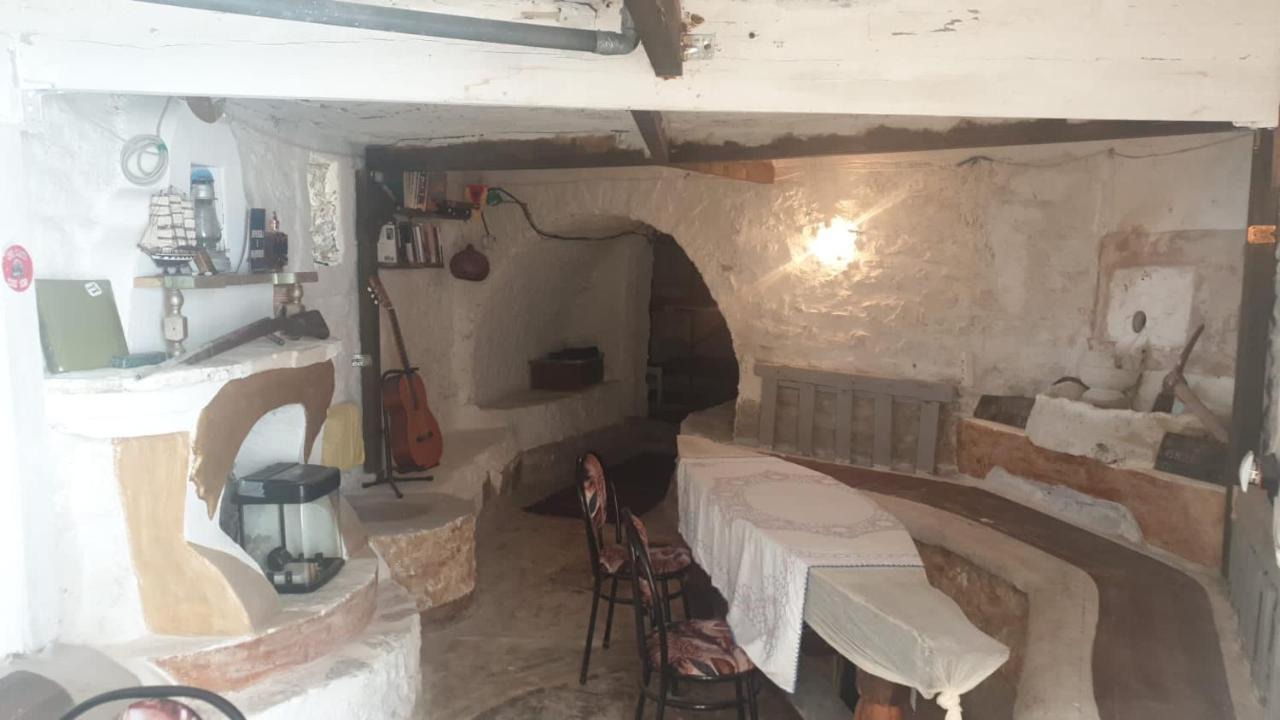 Shotgun Hostel & Guesthouse Vuno Εξωτερικό φωτογραφία