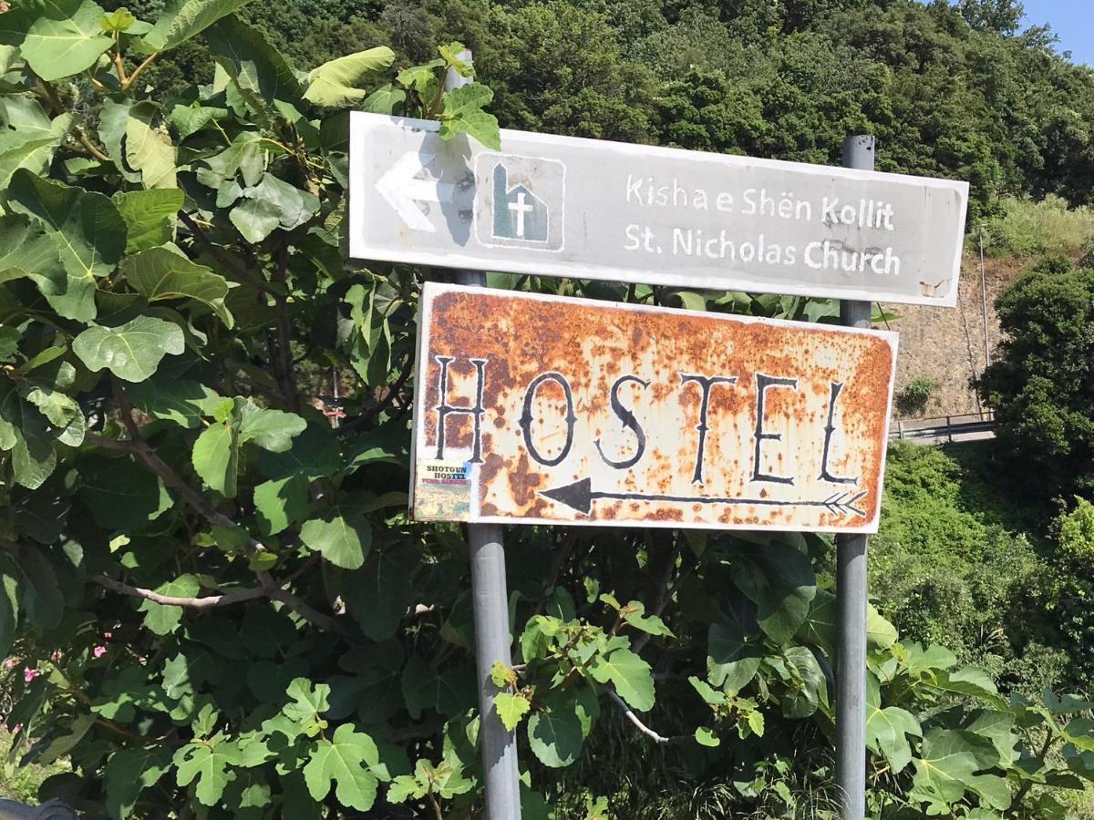Shotgun Hostel & Guesthouse Vuno Εξωτερικό φωτογραφία